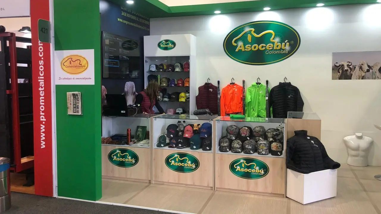 Stand de Asocebú montado en la feria